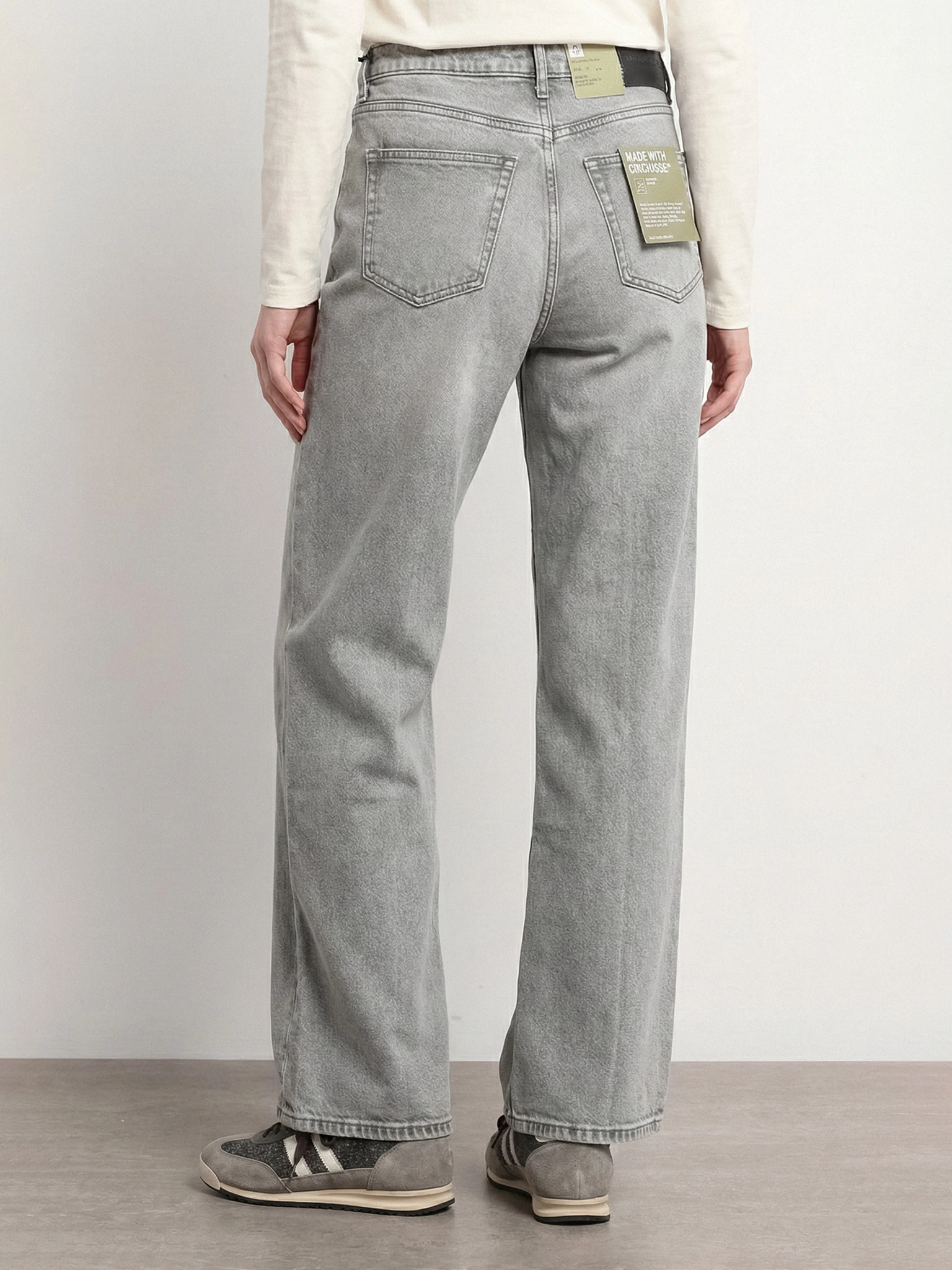 Джинсы серого цвета из смесового хлопка